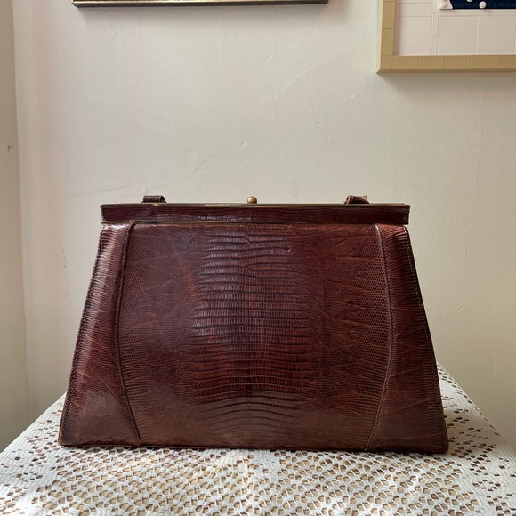 Vintage Mid-Century Snake Skin Purse with Clasp Opening - Picture 2 of 6